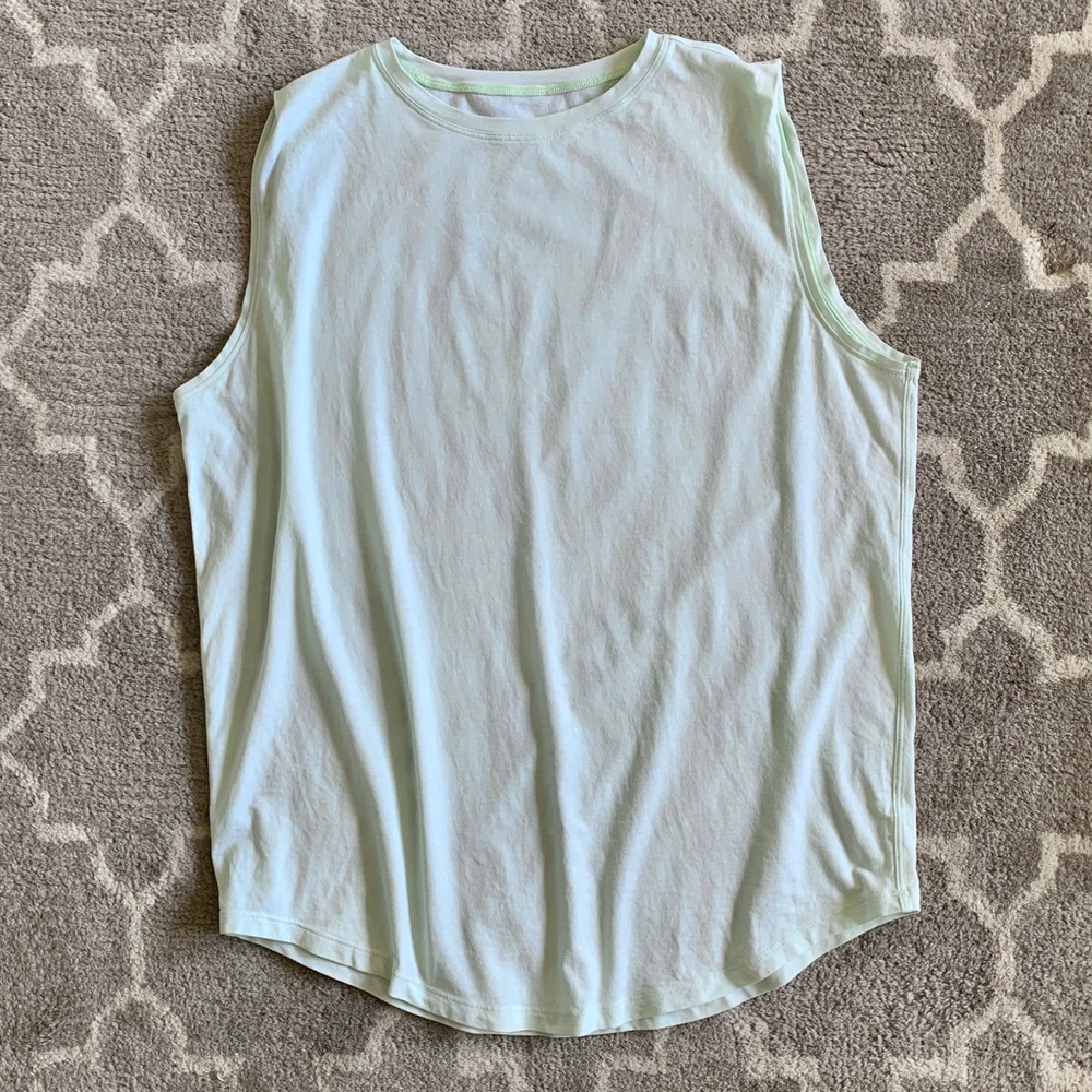 NWOT Lululemon Brunswick Muscle Tank